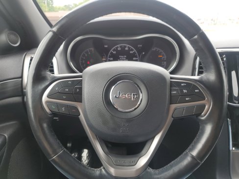 Used 2020 Jeep Grand Cherokee Altitude image 10