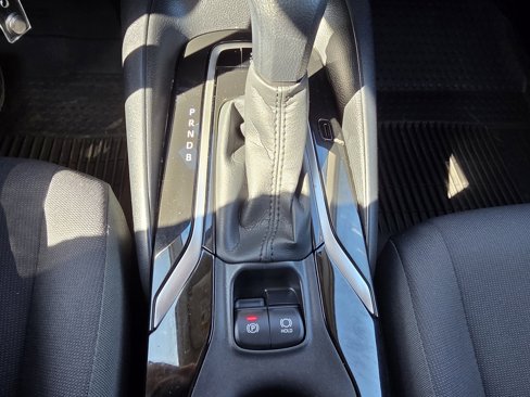 Used 2022 Toyota Corolla LE image 24