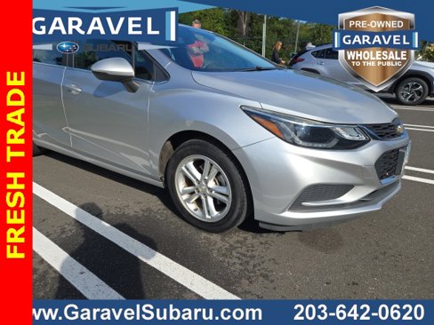 Used 2017 Chevrolet Cruze LT image 1