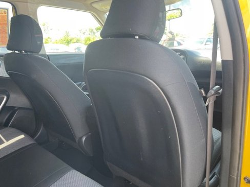 Used 2020 Kia Soul LX image 16