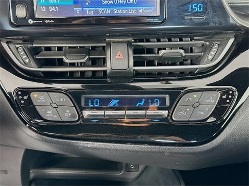 Used 2018 Toyota C-HR XLE image 15