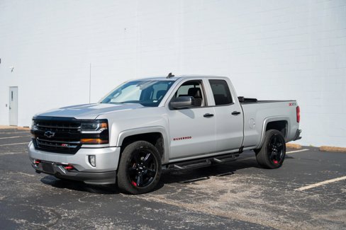 Used 2018 Chevrolet Silverado 1500 LT w/ Redline Edition image 6