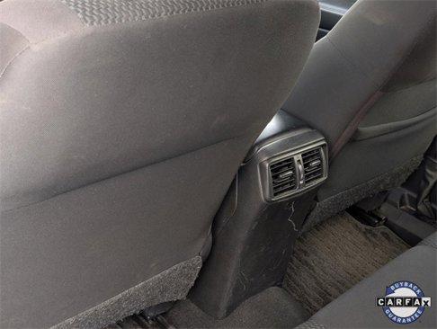 Used 2019 Nissan Rogue Sport S image 24