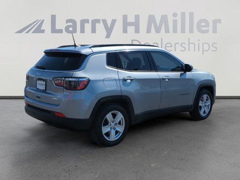 Used 2022 Jeep Compass Latitude w/ Convenience Group image 5
