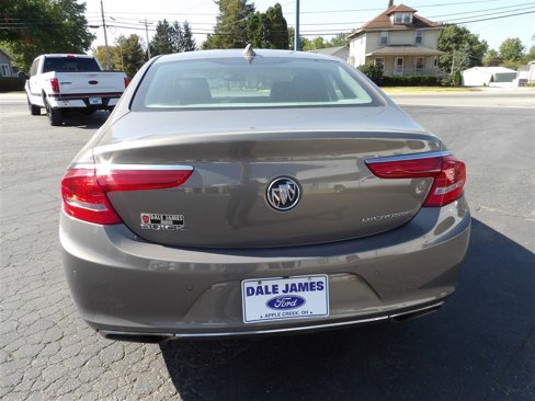 Used 2017 Buick LaCrosse Essence image 4