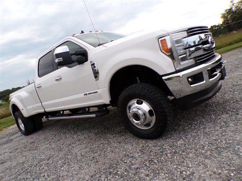 Used 2019 Ford F350 Lariat w/ Lariat Ultimate Package image 32