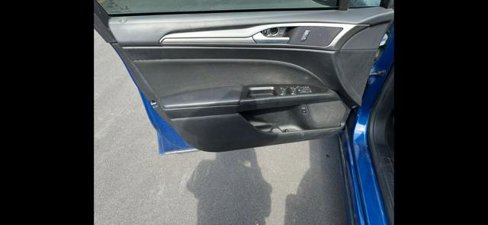 Used 2017 Ford Fusion SE image 5