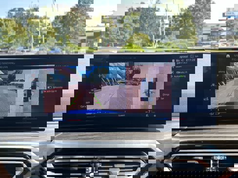 Certified 2024 BMW 330i Sedan image 24