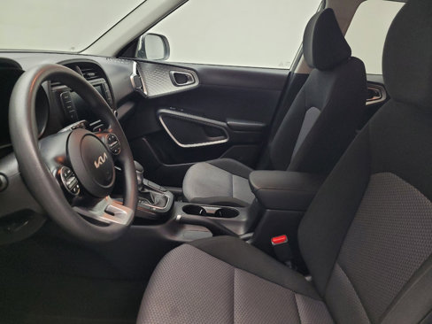 Used 2023 Kia Soul LX w/ LX Technology Package image 17
