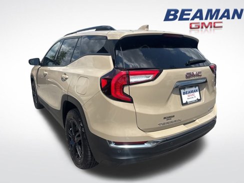 Used 2022 GMC Terrain AT4 w/ Infotainment Package II image 7