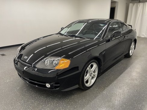 Used 2004 Hyundai Tiburon GT image 4
