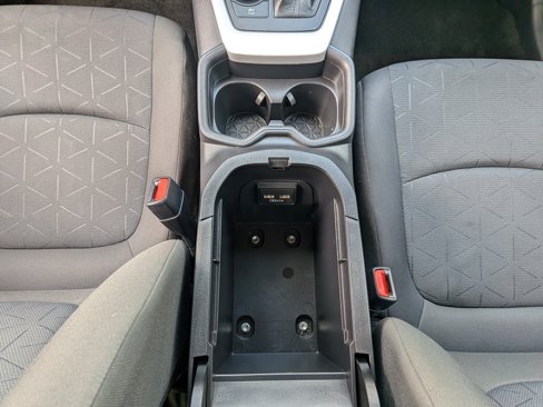 Used 2021 Toyota RAV4 XLE image 32