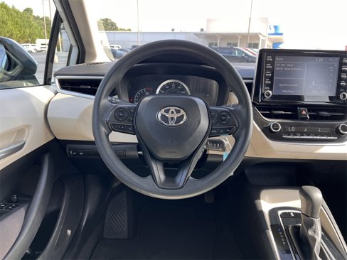 Used 2020 Toyota Corolla LE image 19