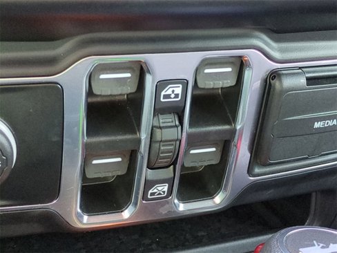 Used 2021 Jeep Wrangler Unlimited Sport image 23