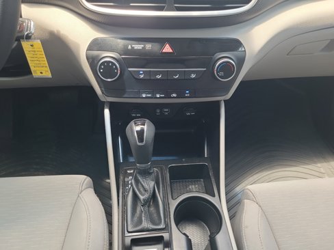 Used 2021 Hyundai Tucson SE image 22