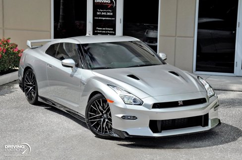 Used 2024 Nissan GT-R Premium w/ Floor Mat Package image 4