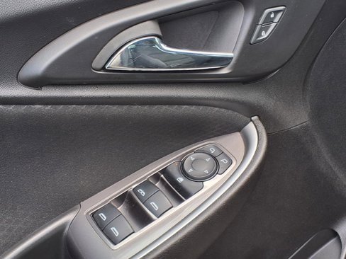 Used 2024 Chevrolet Malibu LT image 14