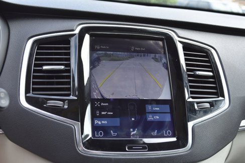 Used 2018 Volvo XC90 T6 Momentum w/ Convenience Package image 22