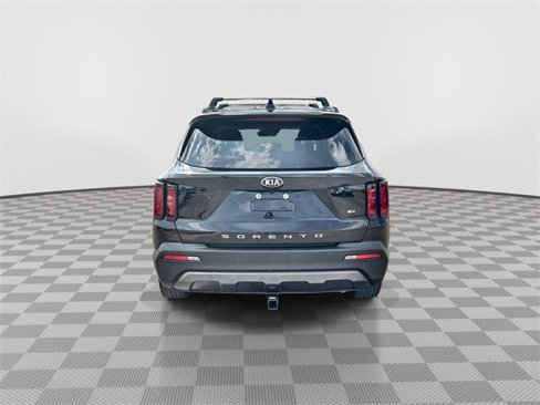 Used 2021 Kia Sorento S image 7