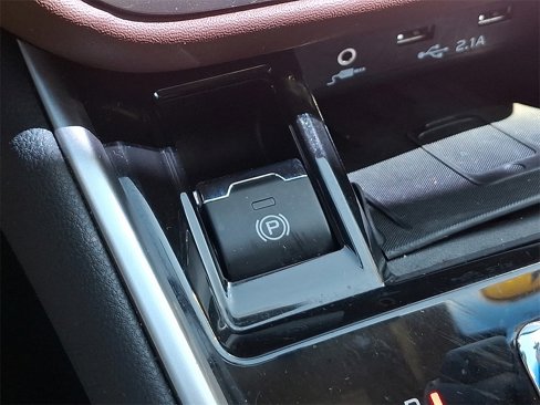 Used 2021 Subaru Outback Touring XT image 25
