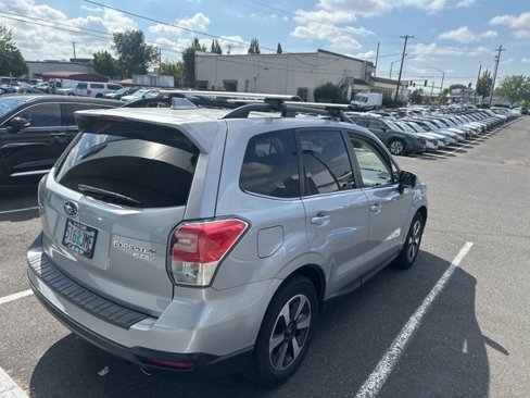 Used 2017 Subaru Forester 2.5i Limited image 12
