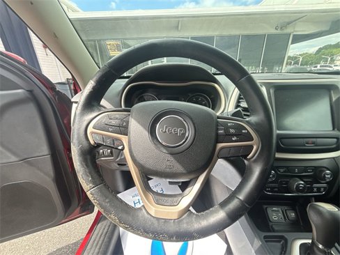 Used 2015 Jeep Cherokee Latitude image 11