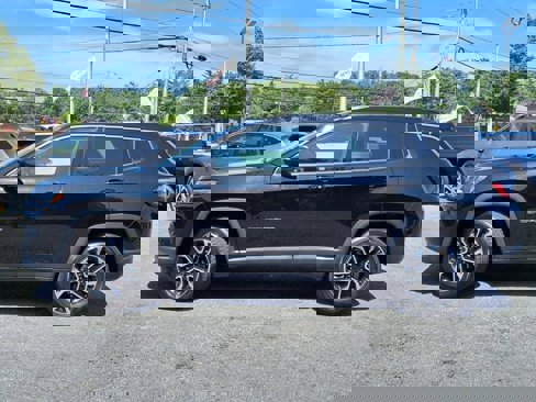 Used 2022 Jeep Compass Limited image 3