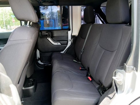 Used 2013 Jeep Wrangler Unlimited Sport image 10