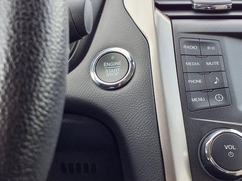 Used 2019 Ford Fusion S image 13