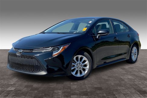 Used 2020 Toyota Corolla LE image 2