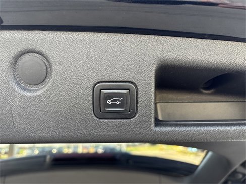 Used 2022 Chevrolet Equinox LT image 13