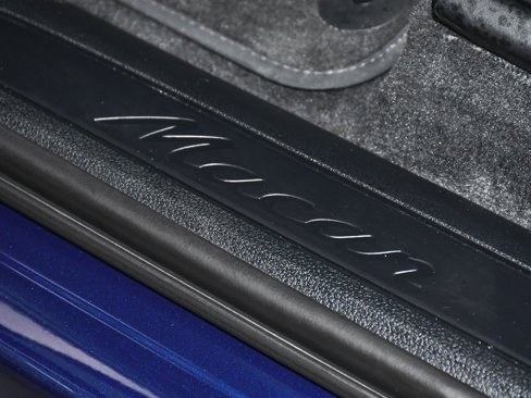 Used 2022 Porsche Macan image 12