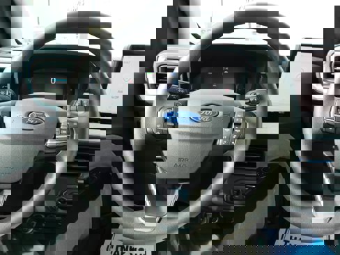 New 2025 Ford Maverick XLT image 11