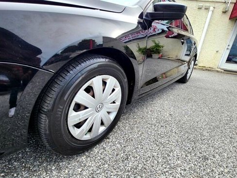 Used 2016 Volkswagen Jetta S image 23