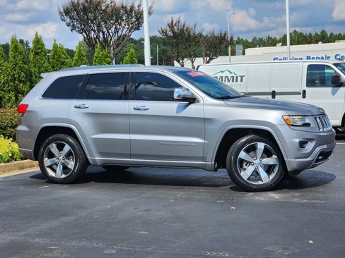 Used 2016 Jeep Grand Cherokee Overland image 3