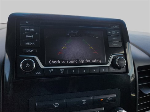 Used 2015 Nissan Titan SV image 18