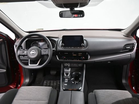 Used 2022 Nissan Rogue SV image 29