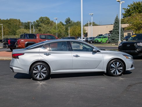 Used 2019 Nissan Altima 2.5 SV image 8