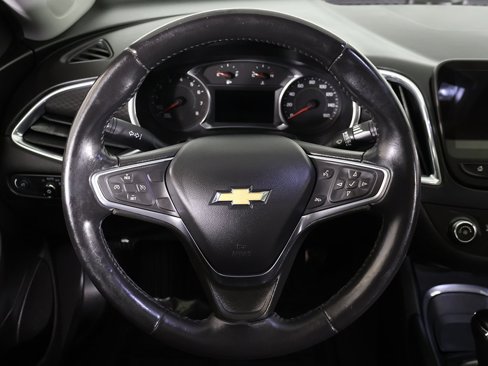 Used 2017 Chevrolet Malibu LT image 35