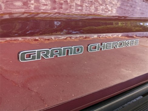 Certified 2019 Jeep Grand Cherokee Limited image 33