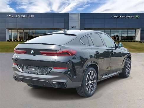 Used 2022 BMW X6 xDrive40i w/ Executive Package image 3