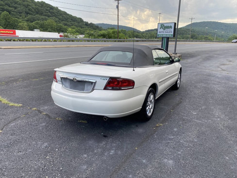 Used 2002 Chrysler Sebring GTC image 12