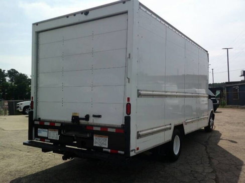 Used 2020 GMC Savana 3500 Extended w/ Driver Convenience Package image 6