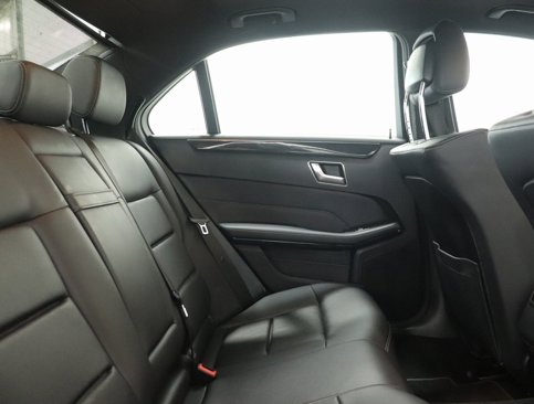 Certified 2016 Mercedes-Benz E 350 4MATIC Sedan image 24