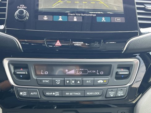 Certified 2019 Honda Pilot Elite image 12