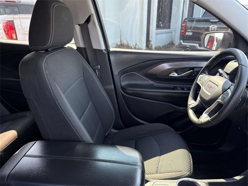 Used 2023 GMC Terrain SLE w/ Elevation Edition image 13