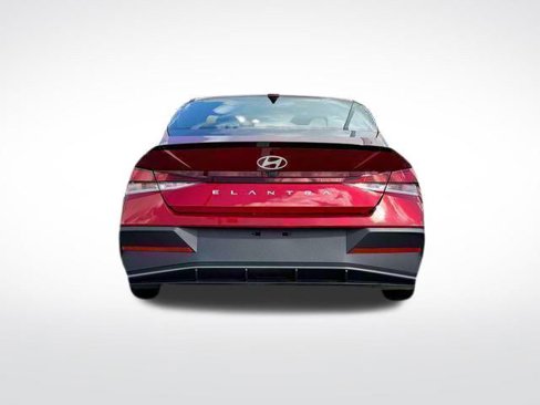 New 2025 Hyundai Elantra Sport image 6