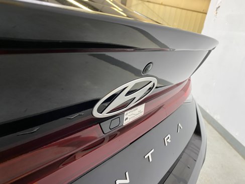 Used 2025 Hyundai Elantra Sport w/ Cargo Package image 16