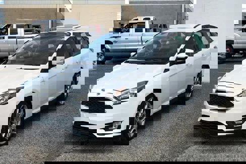 Used 2015 Ford Focus SE w/ Equipment Group 201A image 13