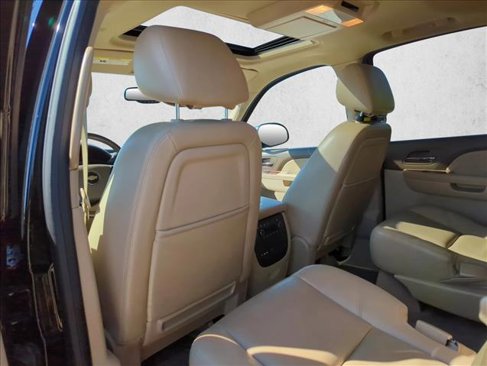 Used 2013 Chevrolet Tahoe LTZ image 16